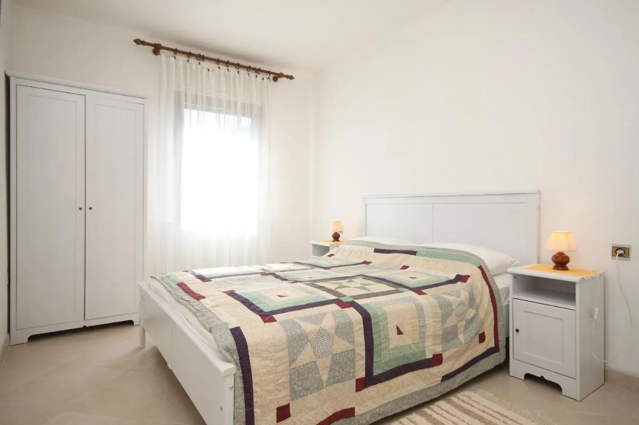 Apartments By The Sea Cove Merascica, Cres - 8071  Stivan